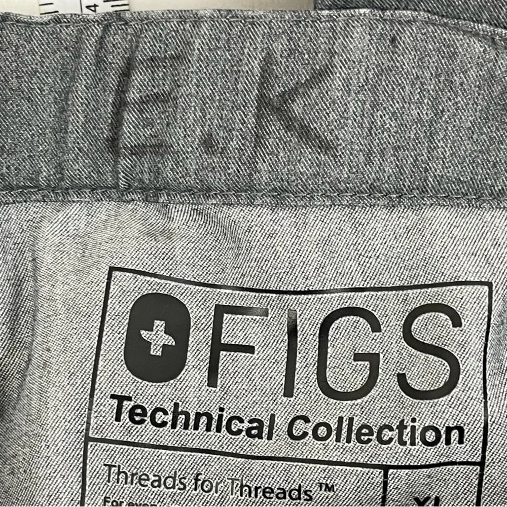 FIGS Technical Collection Scrub Pants Gray Mens XL Straight‎ Leg FMA500