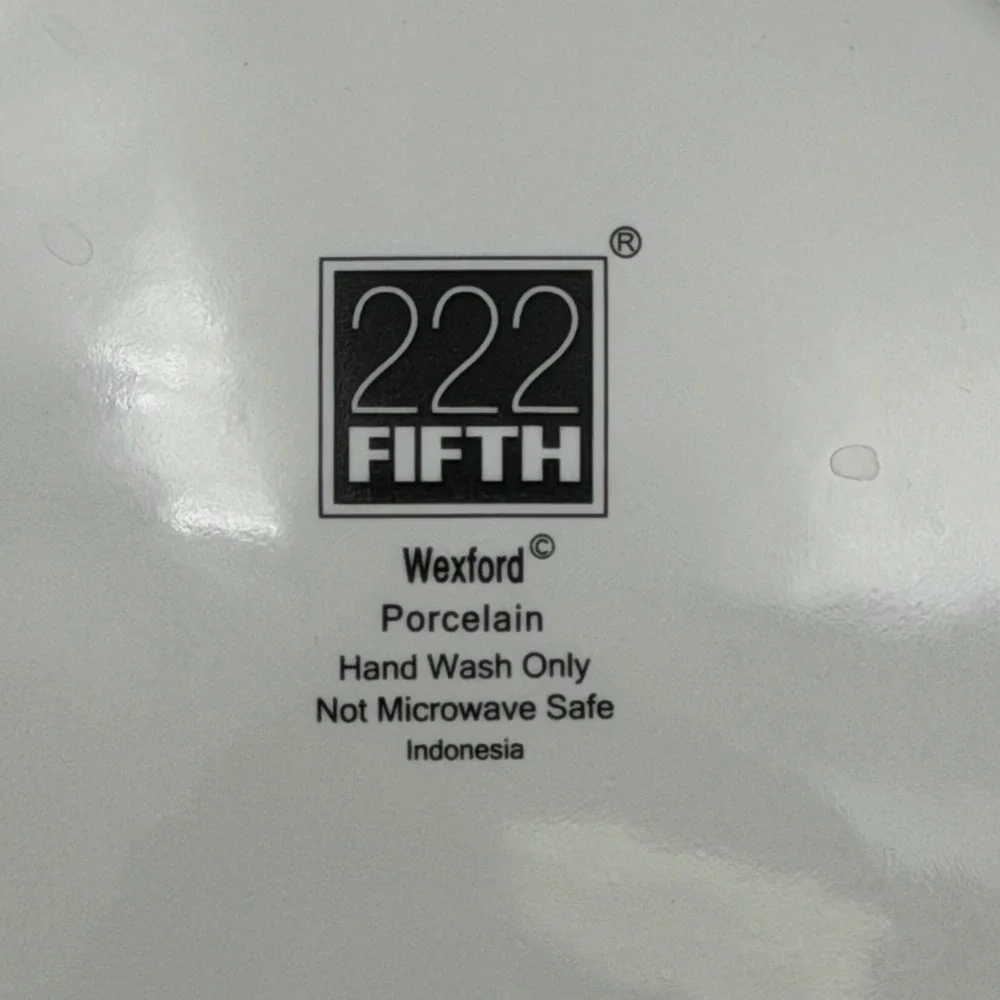 222 Fifth classic holiday