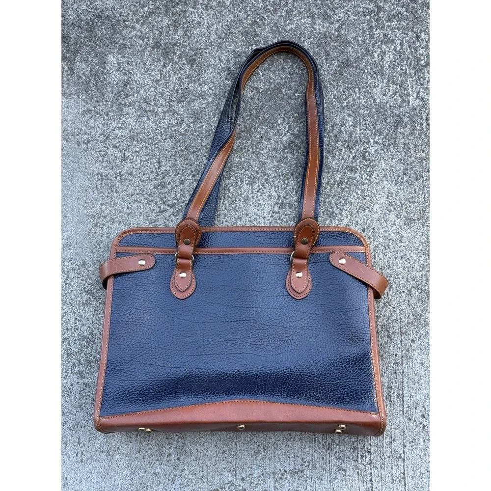 Dooney & Bourke purse overall
