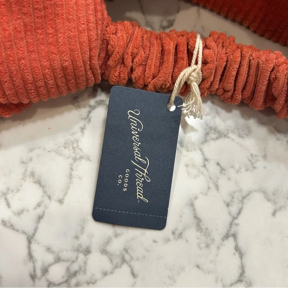 Universal Thread nwt universal