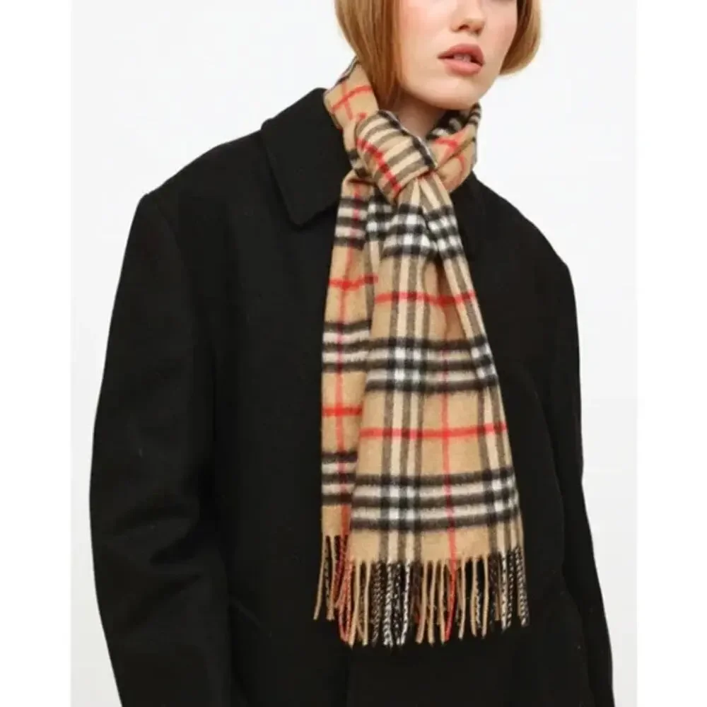 Burberry authentic 100%