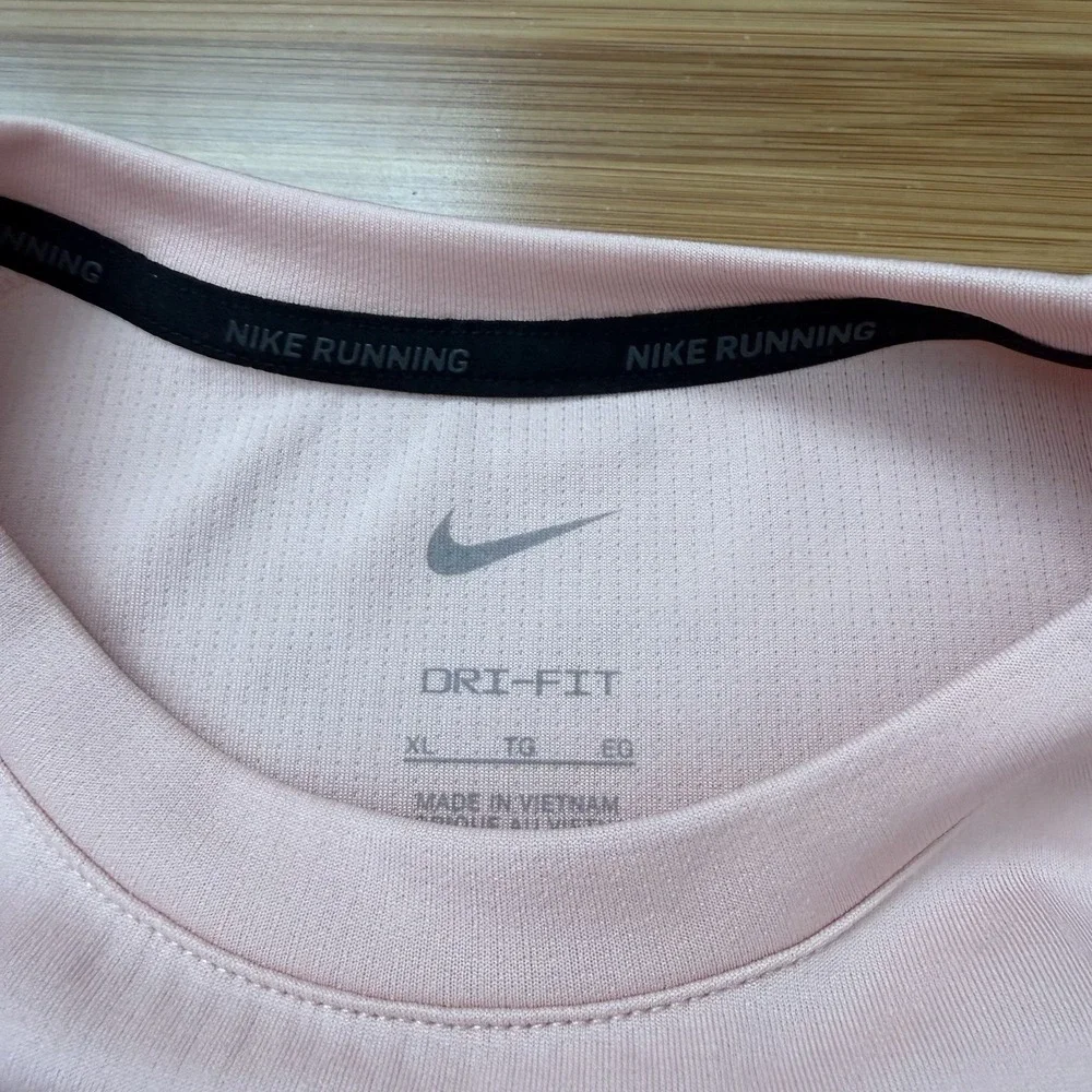 Nike Running Dri‎ Fit Shirt Womens XL Pink Long Sleeve Athletic Logo Oversized