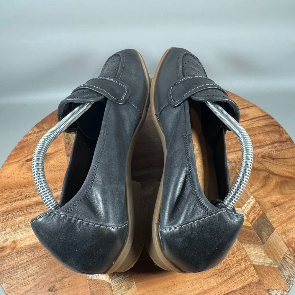 Clarks Collection good used