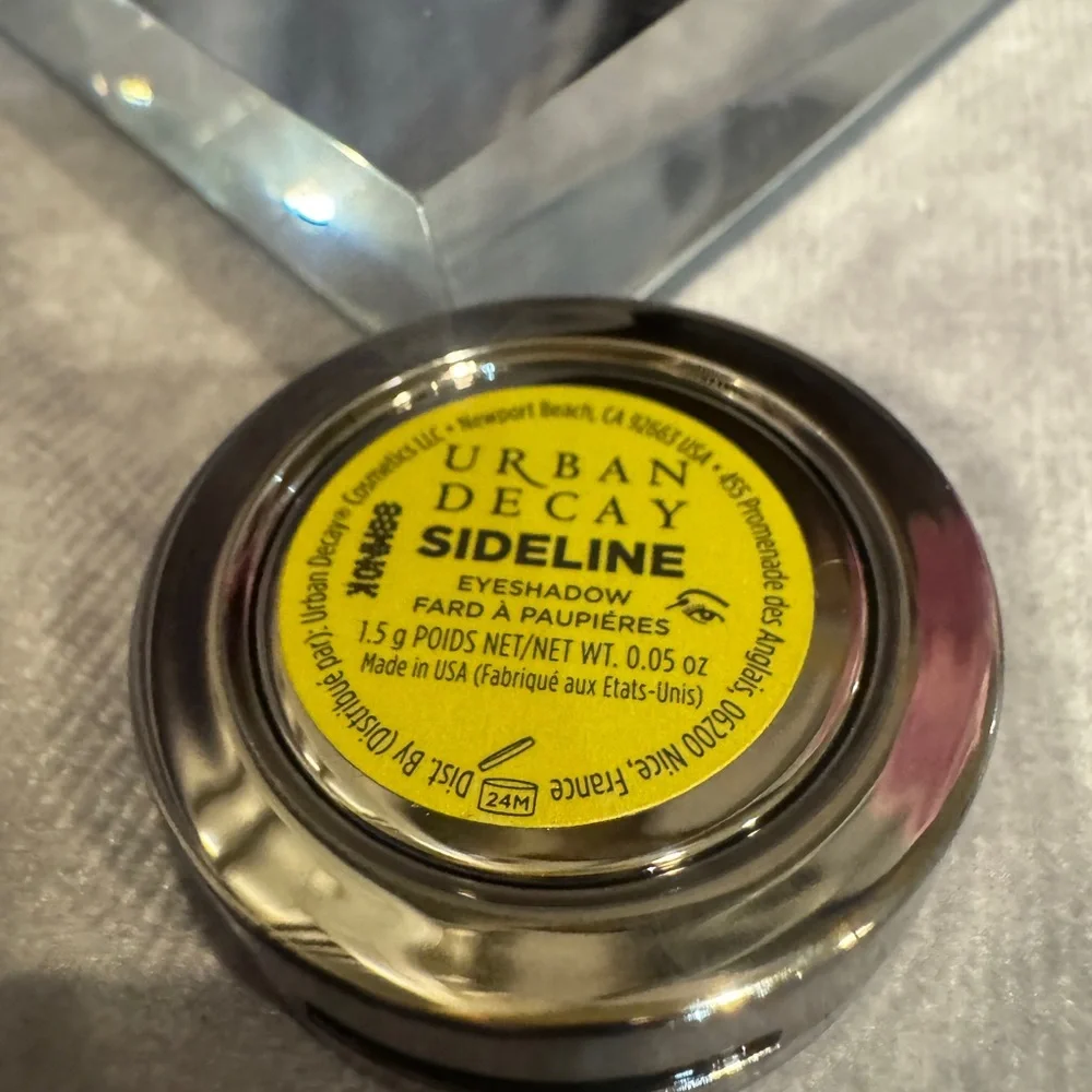 Urban Decay sideline gold