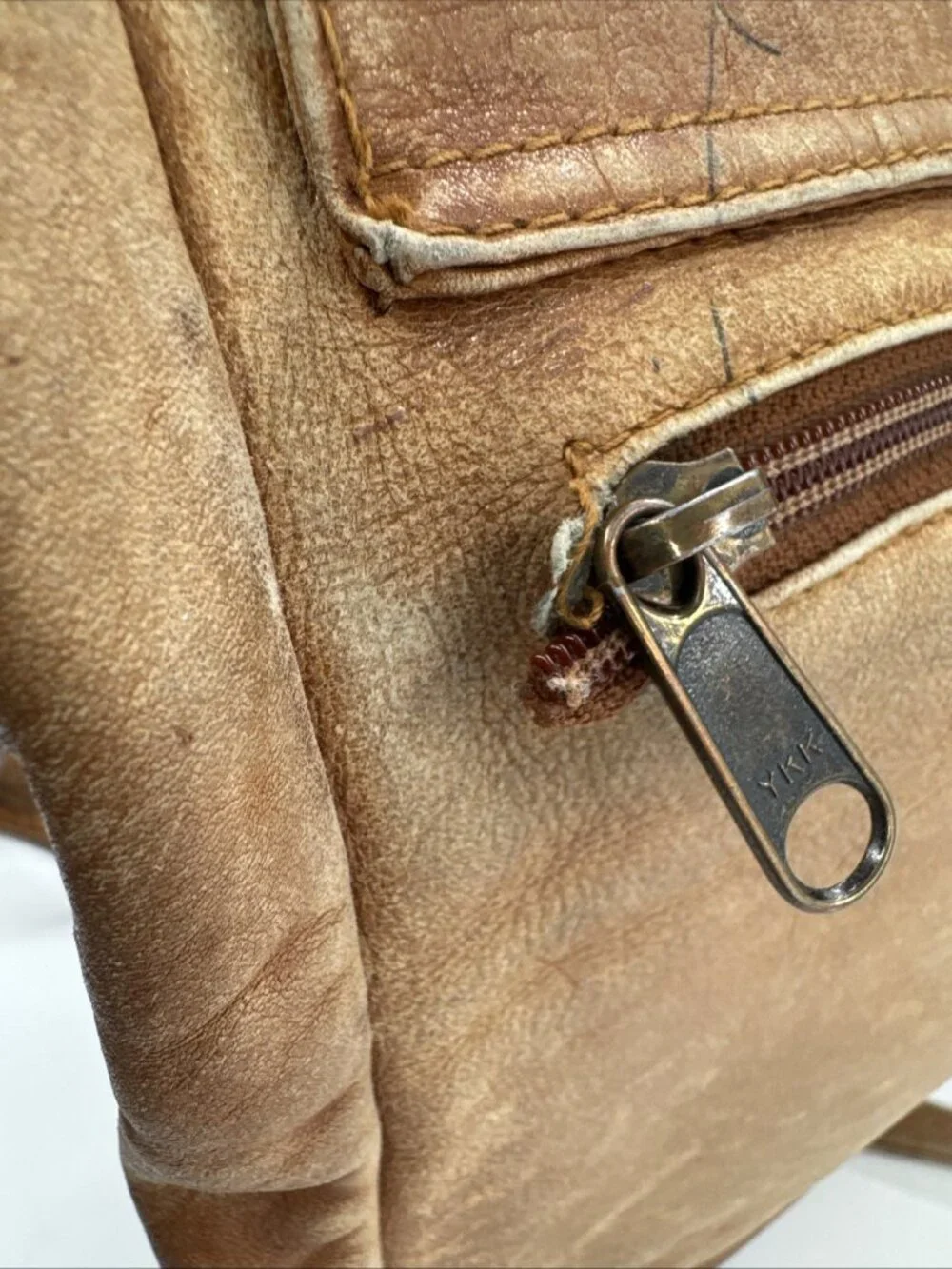 Boulder Ridge Messenger Bag Tan Cowhide Leather Plaid Lined Pockets Distressed