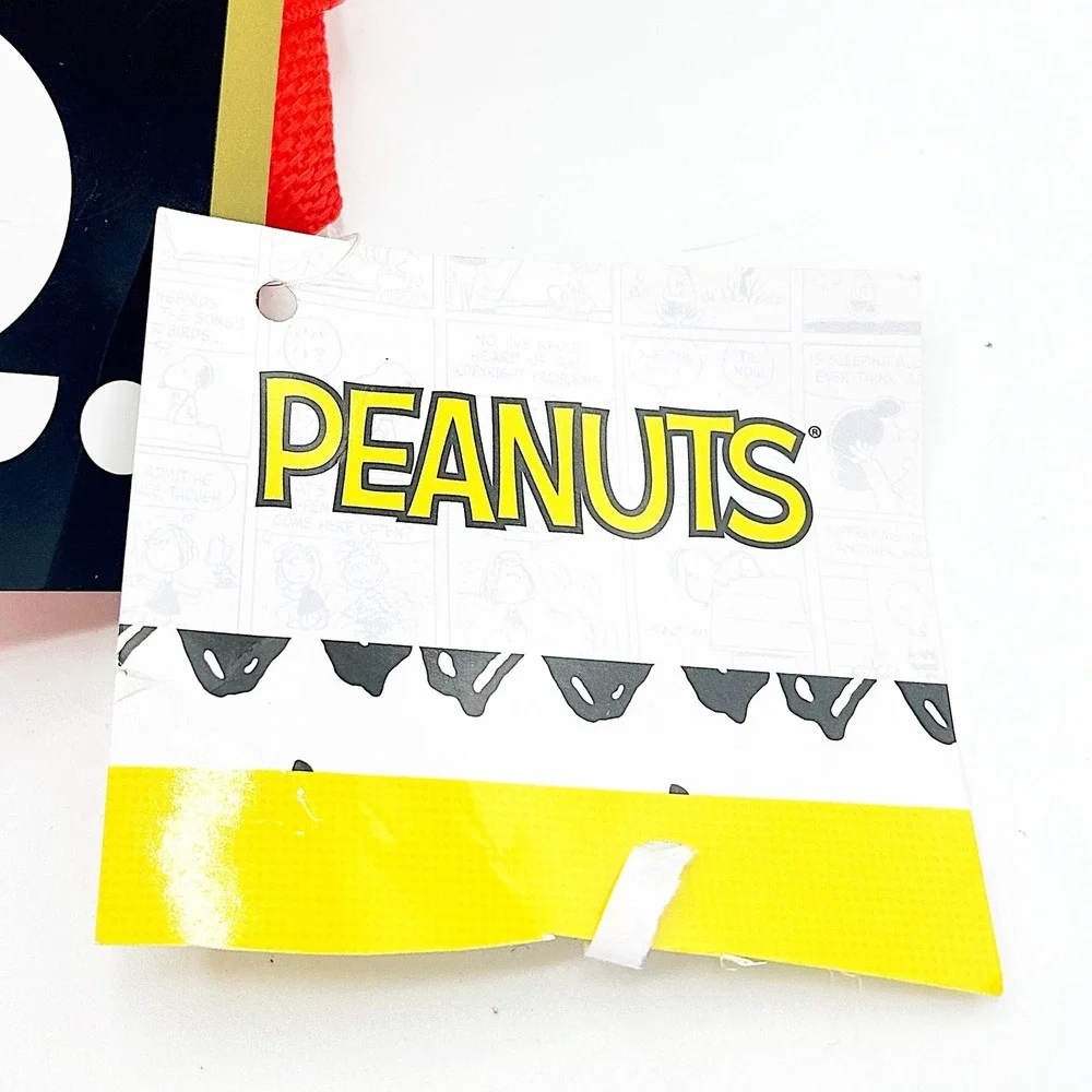 Peanuts size 14