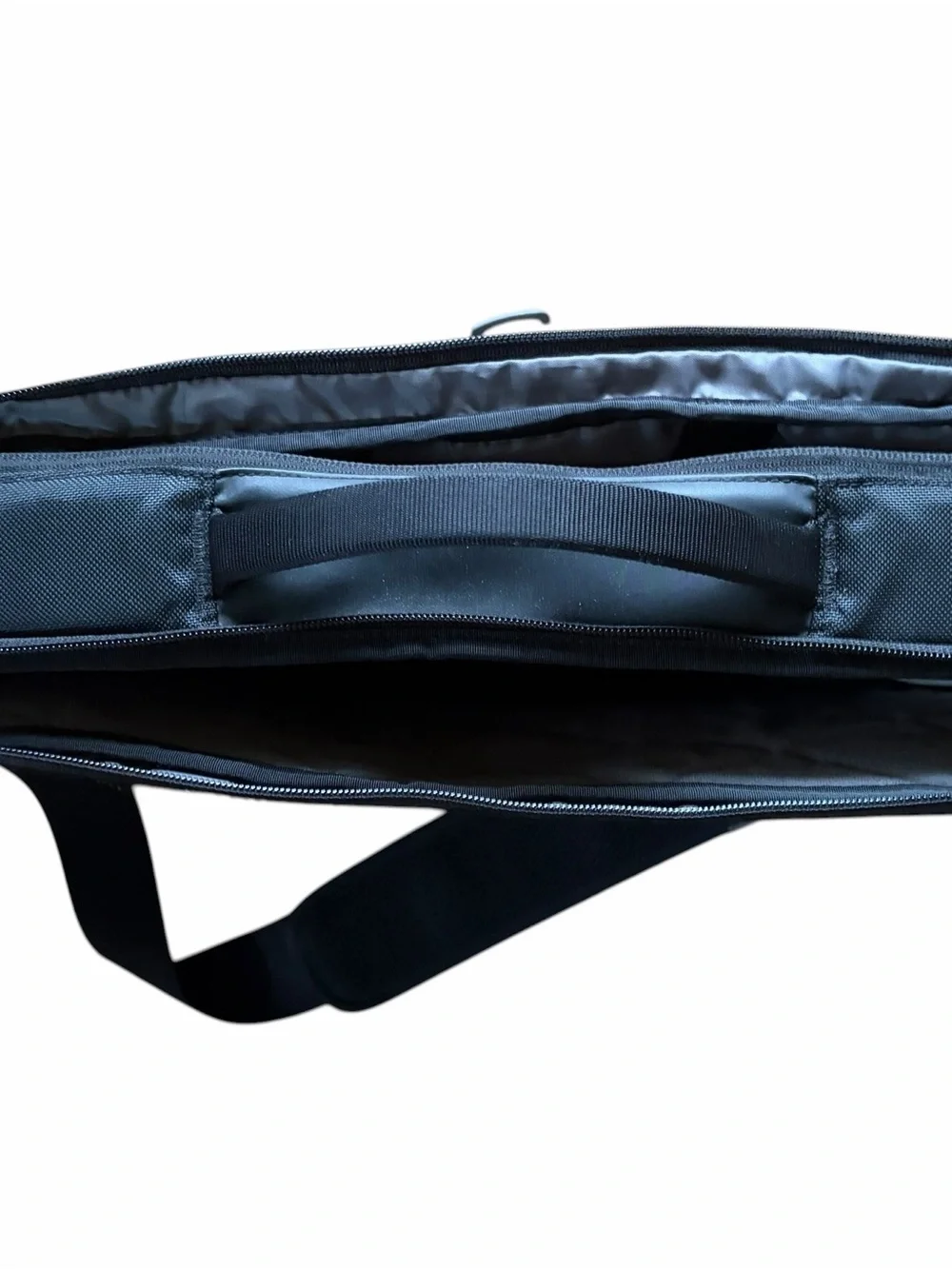 Timbuk2 sleek messenger