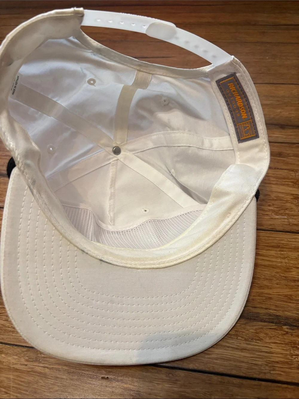 Roger’s Fishing Lure Snapback Hat Robe White Cap Hat