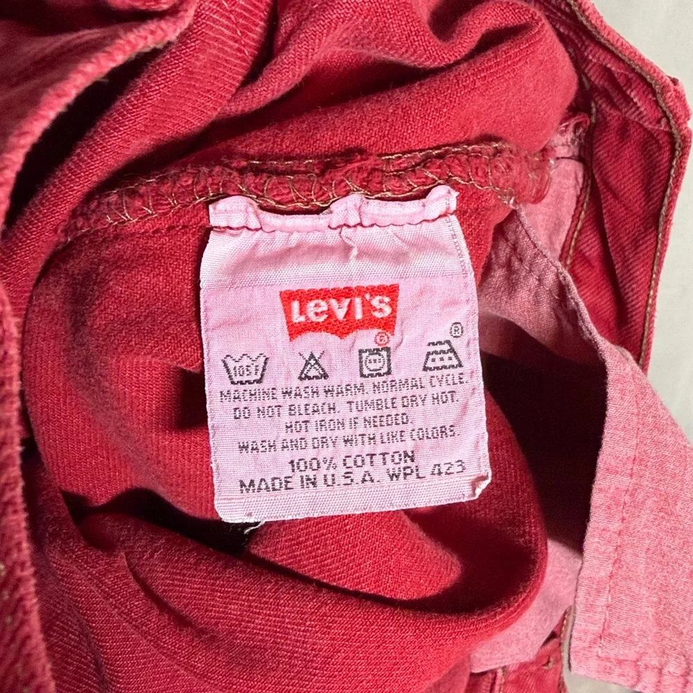 Levis some please