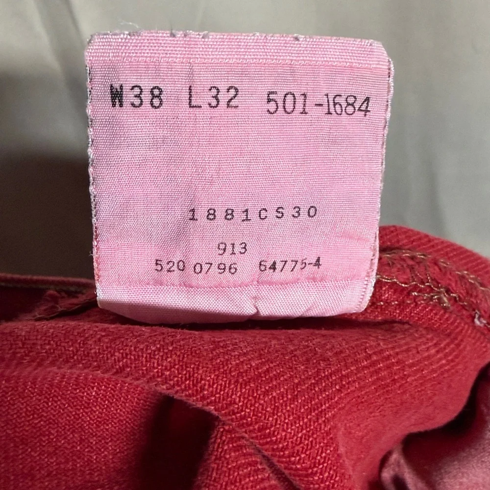 Levis photos back cuff