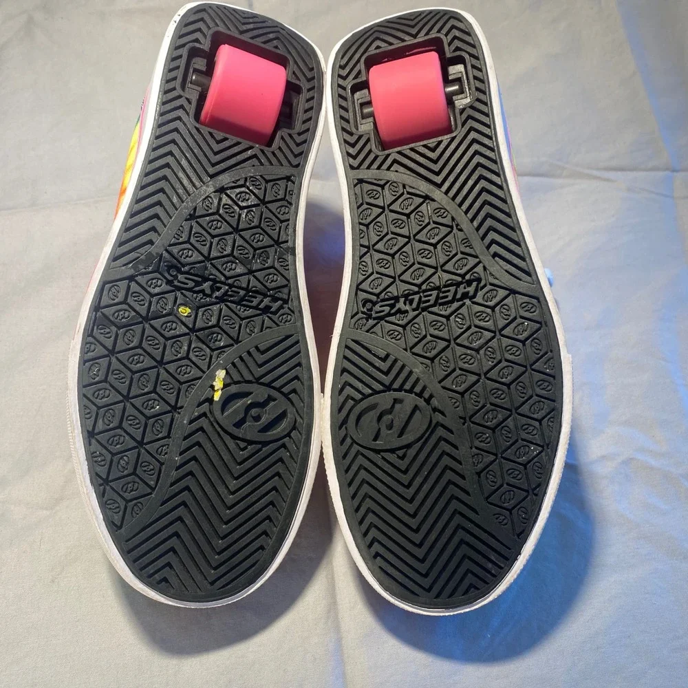 Heelys roll into