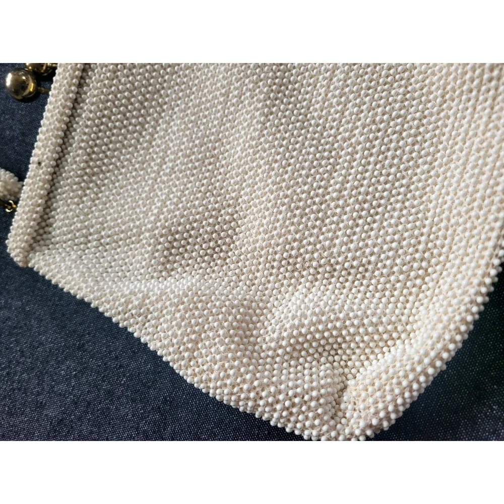 Vintage 50s 60s Corde Lumured Bead White Ivory Kisslock‎ Handbag Purse