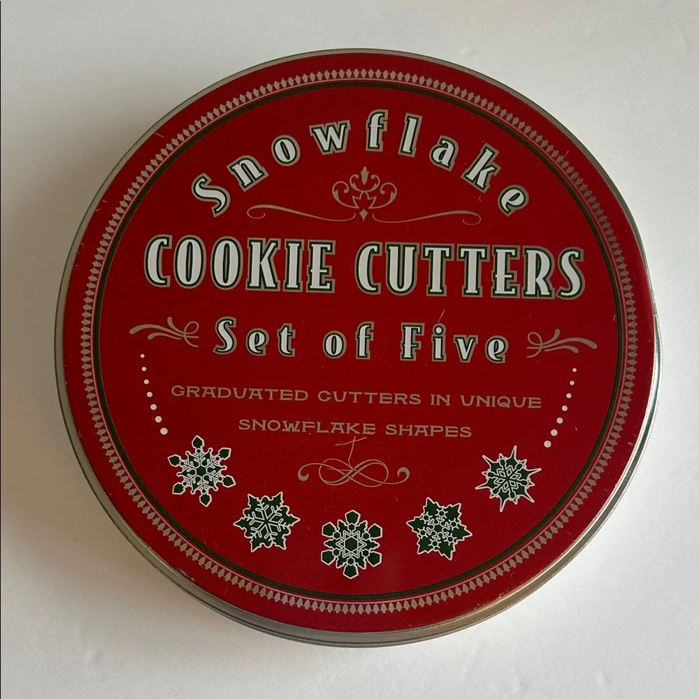 NWT Williams Sonoma Snowflake Cookie Cutter Set