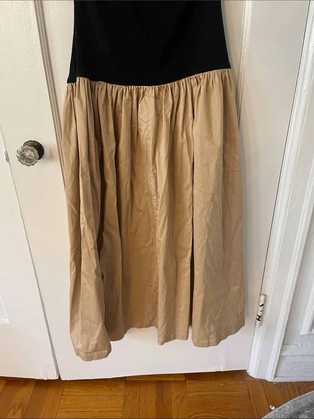 Anthropologie neutral or lightweight