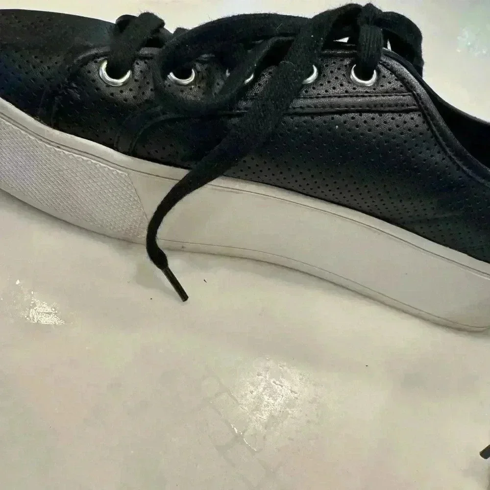 Steve Madden these lace