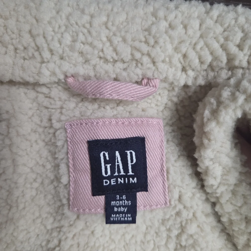 GAP little collar cuffs