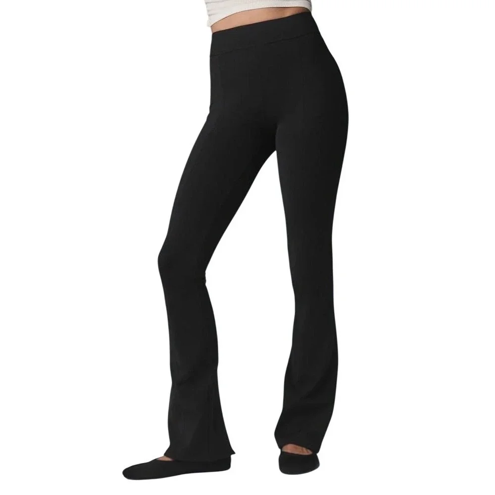 ALO YOGA Women's Airbrush High-Waist Kick-Back Legging, Black, Size Small