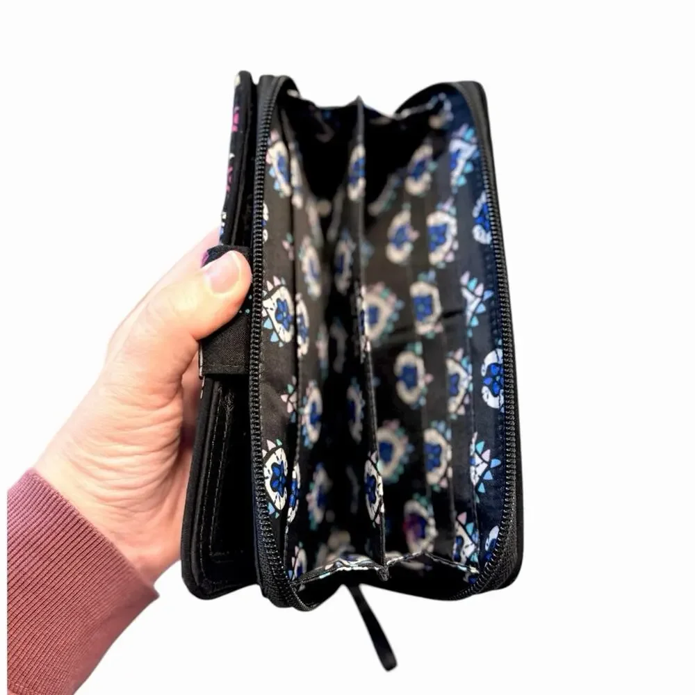 Vera Bradley excellent pre