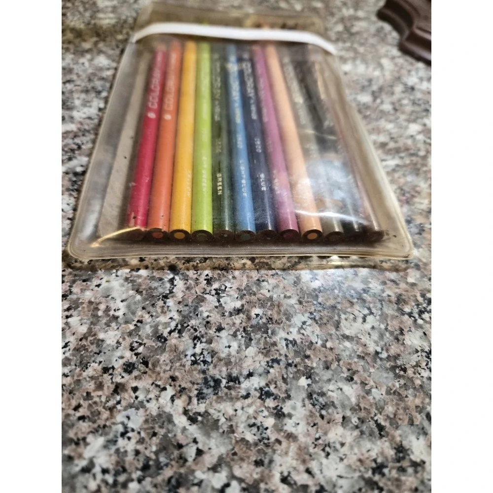 Coloray shipped lot vintage