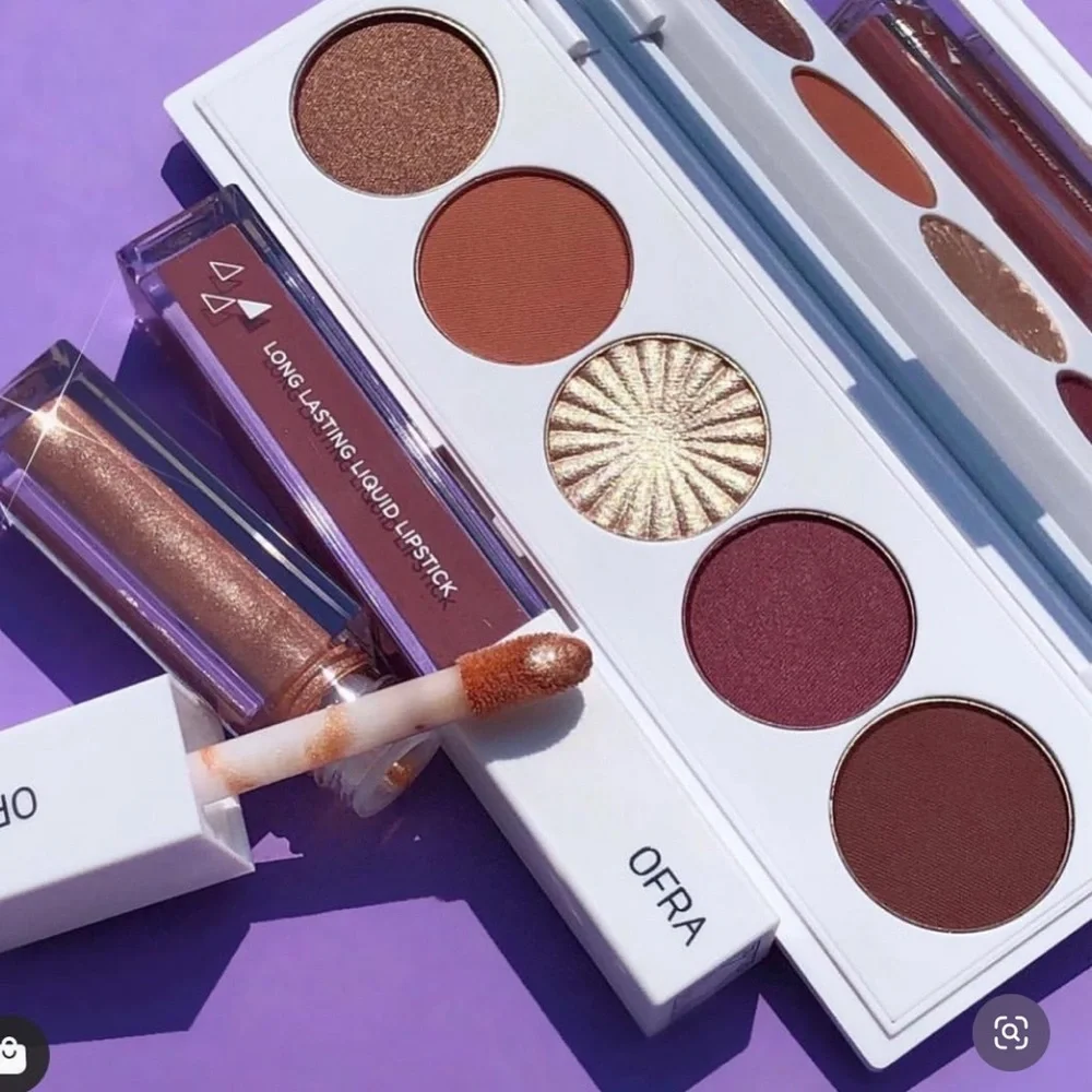 OFRA signature palette