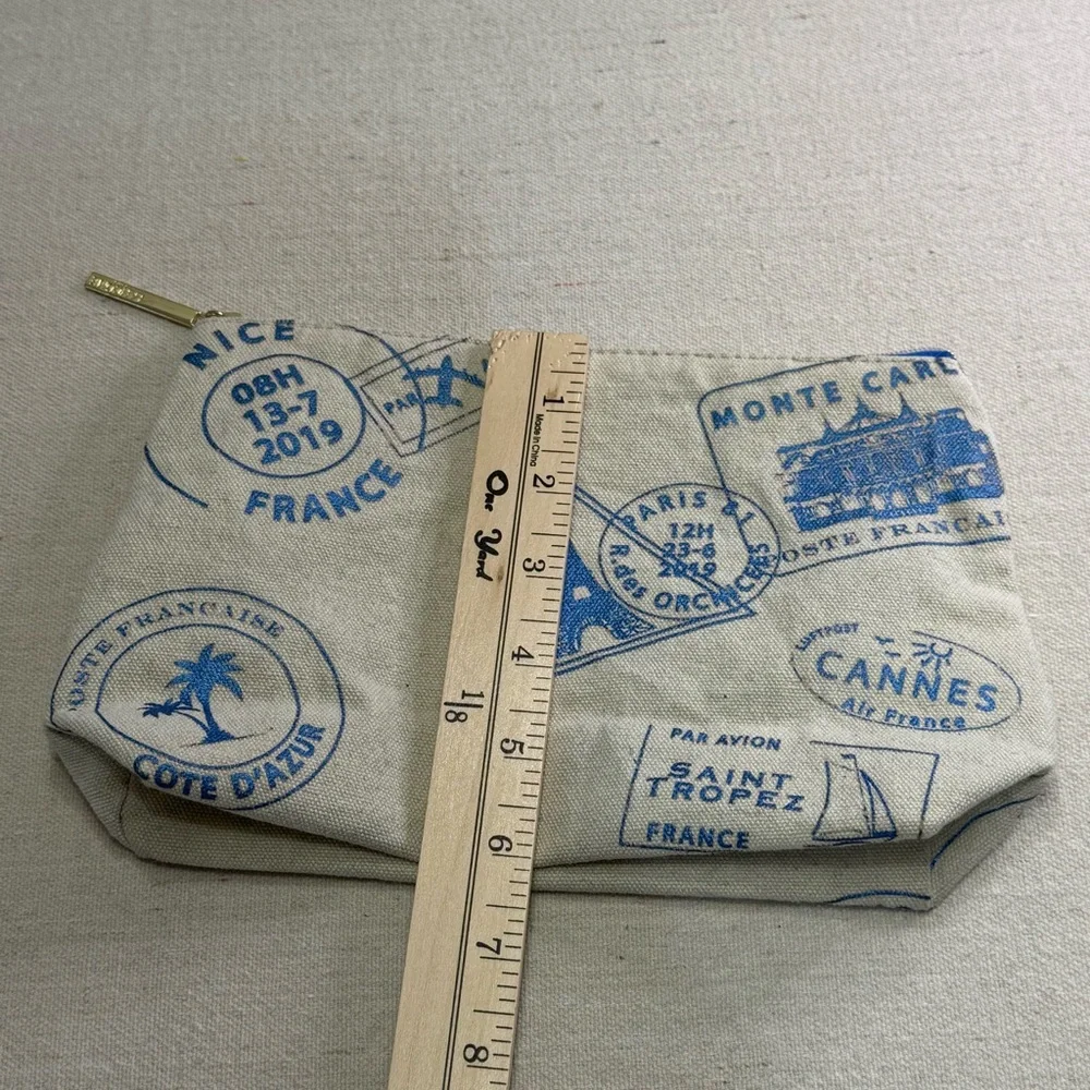 Lancome compact canvas
