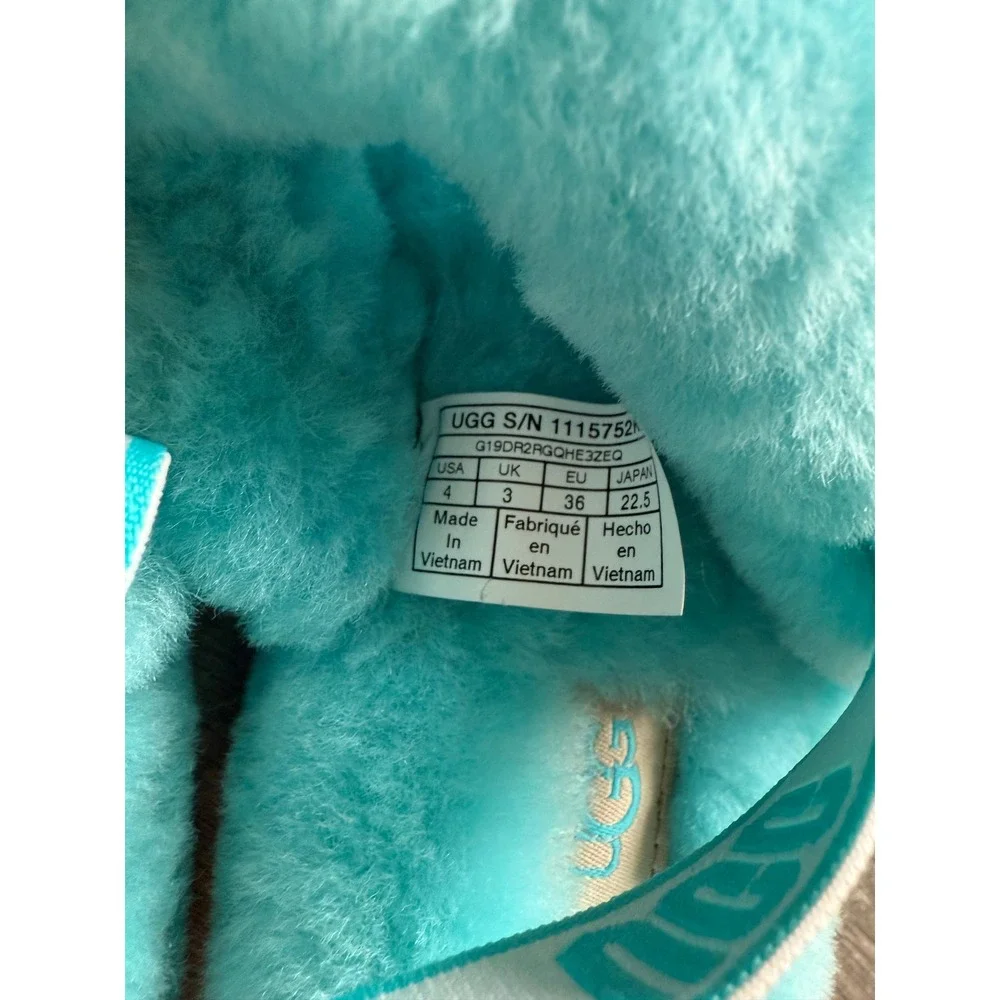 UGG kids fluff