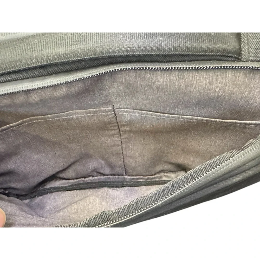 Nomatic Navigator Sling 6L Black Crossbody Bag RFID Safe Water Resistant Travel