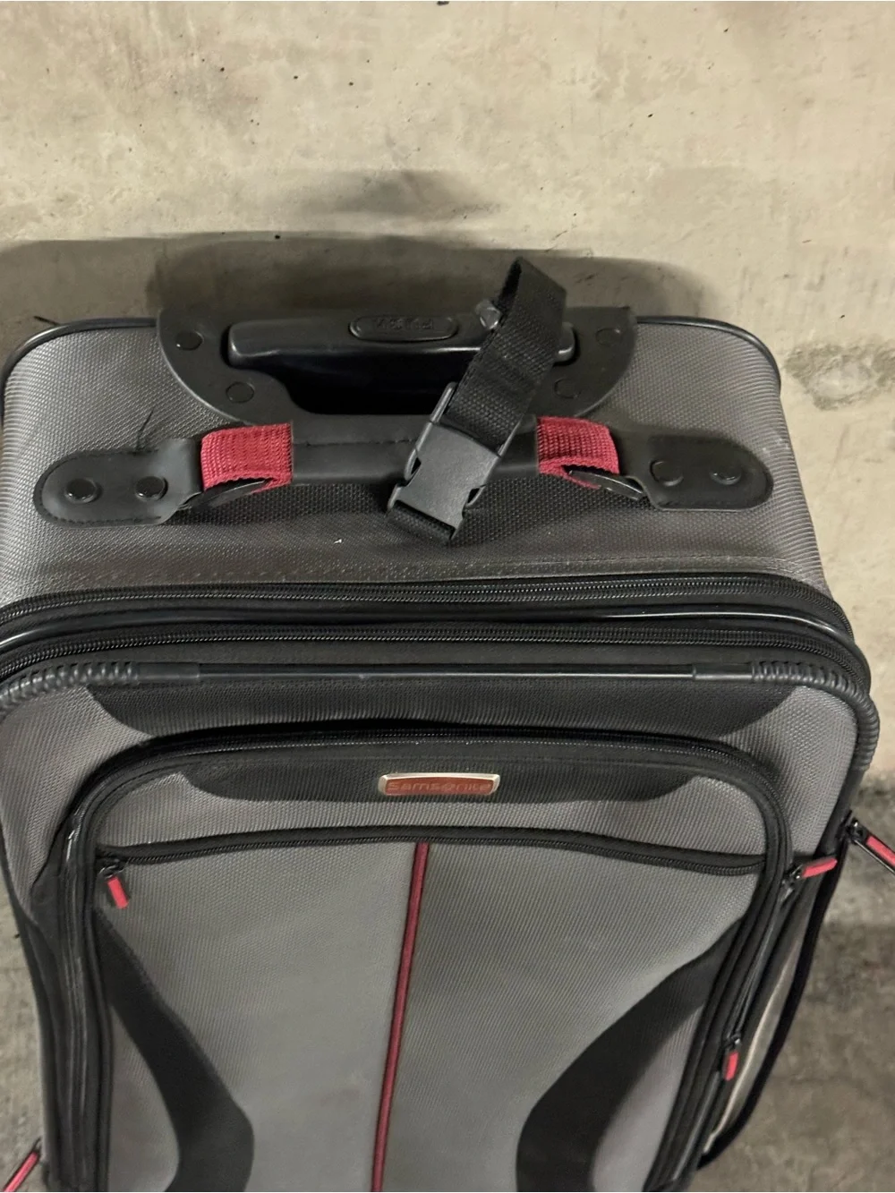 Samsonite upright spinner