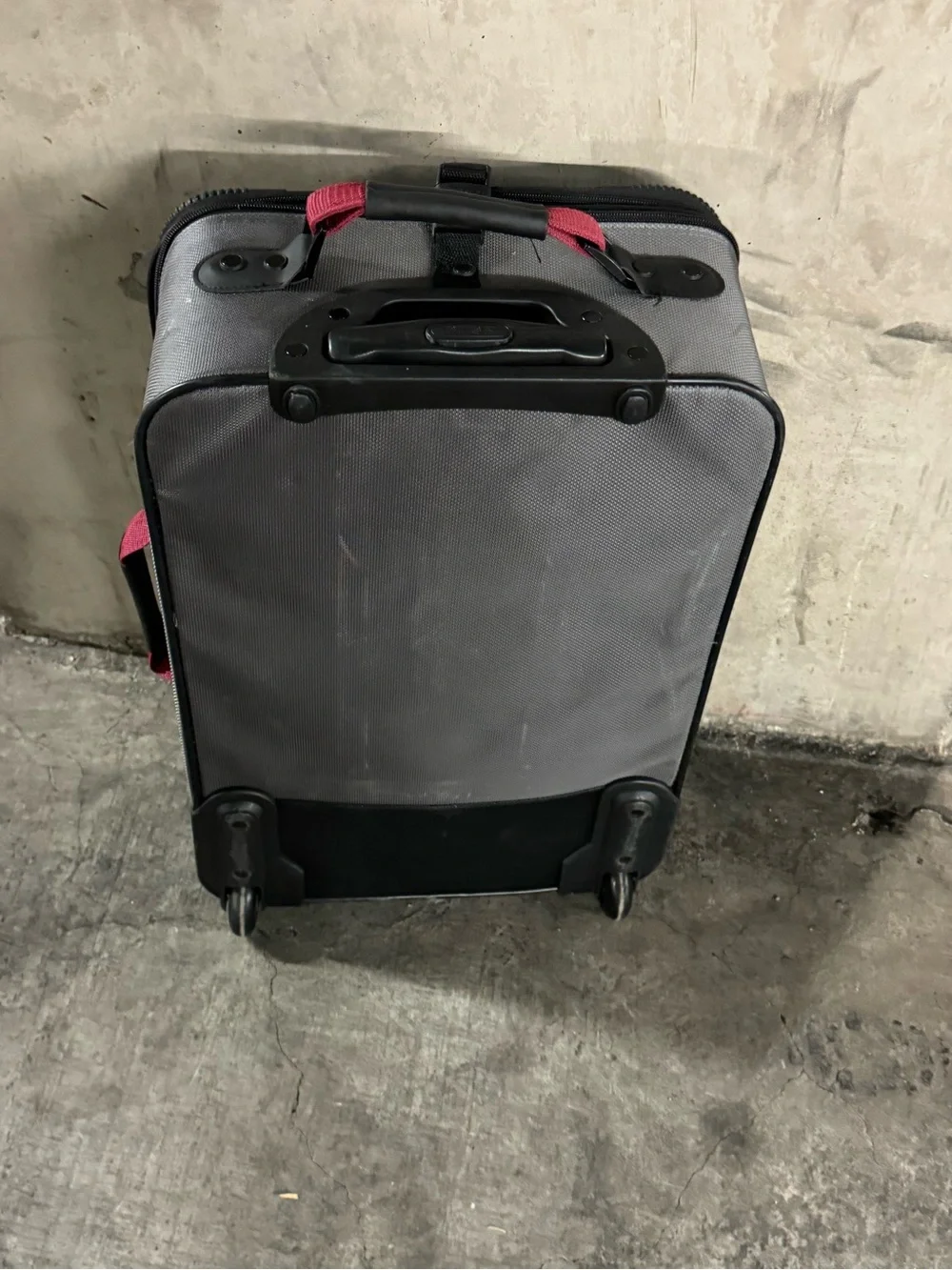 Samsonite upright spinner