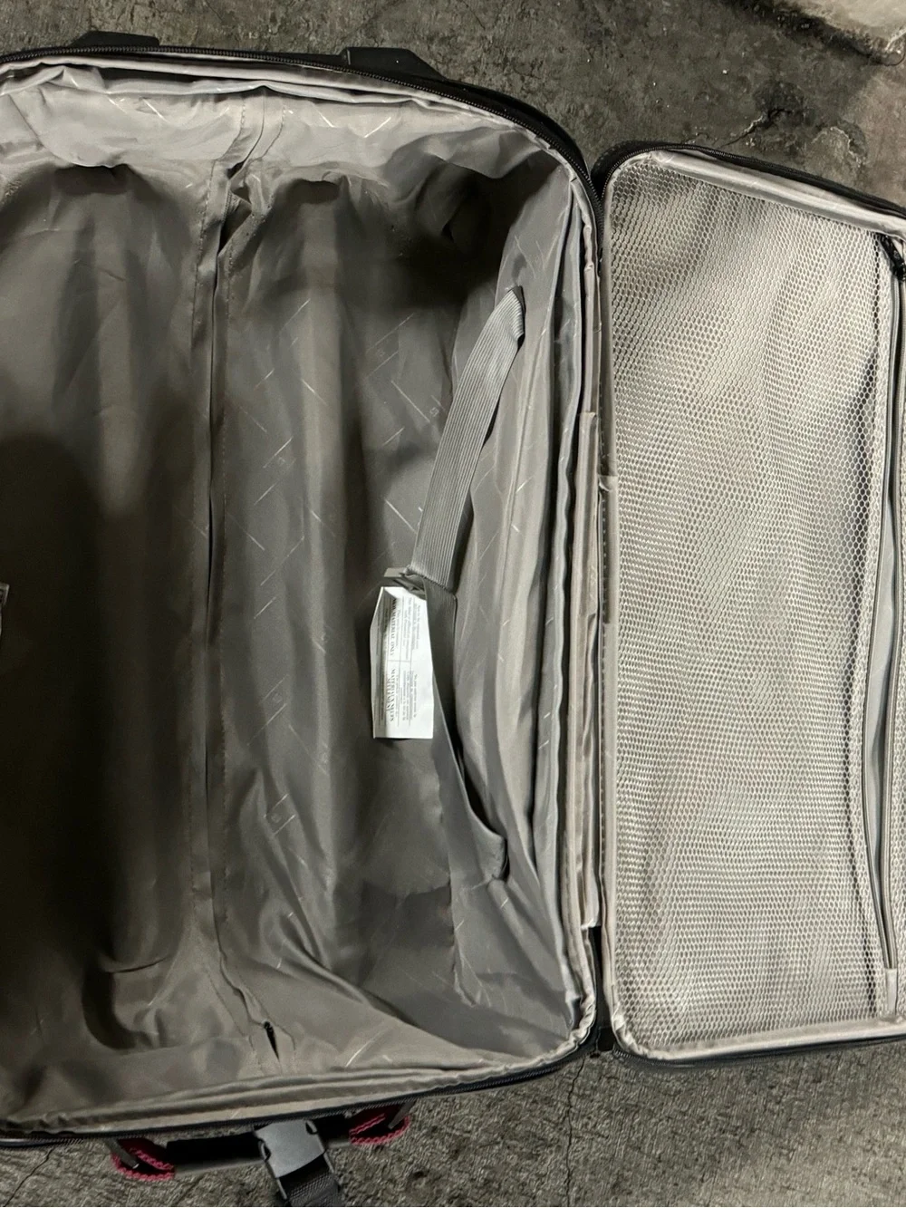 Samsonite upright spinner