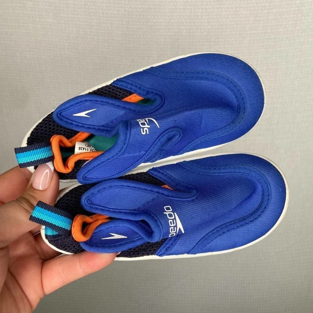 Speedo size shoes water