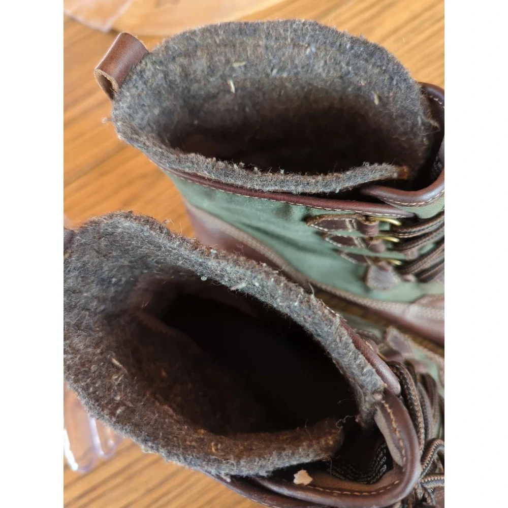 Vintage Clarks Green Canvas‎ Brown Leather Wool Lined Boots 11 M Waterproof