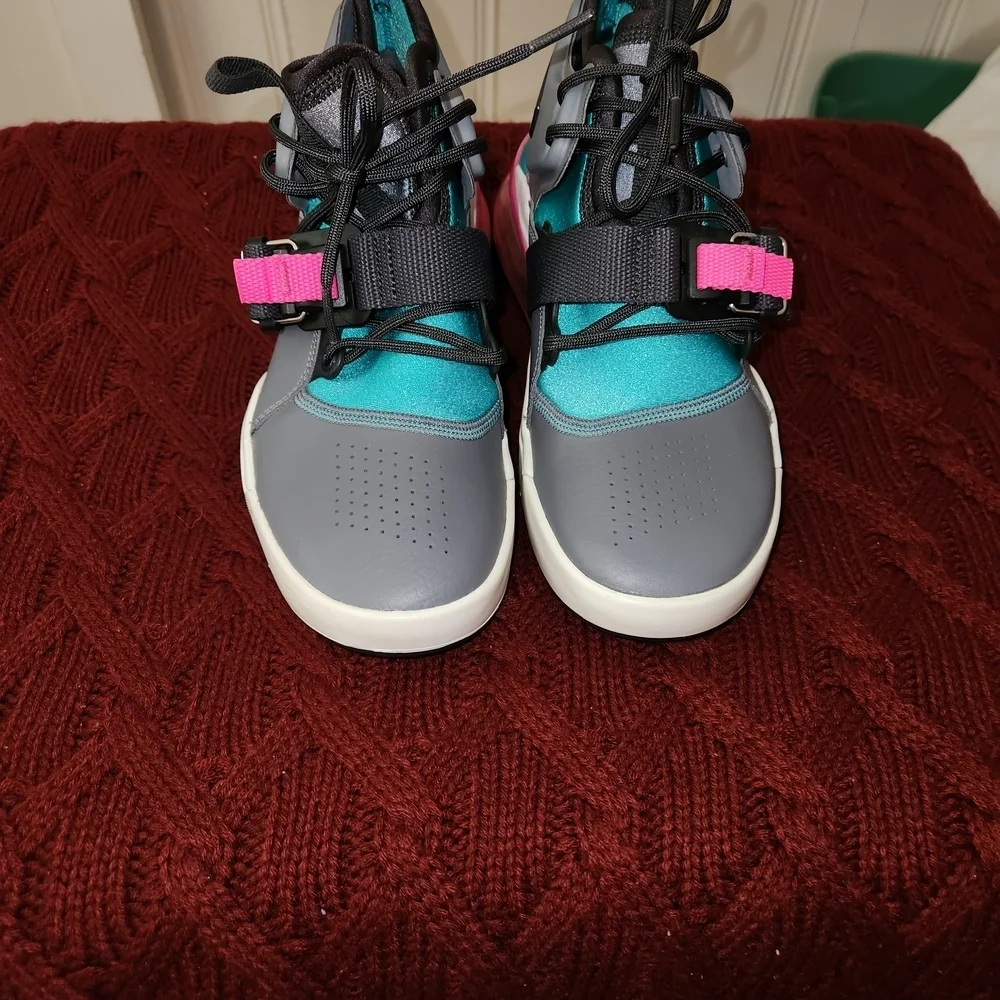 Nike stylish sneakers