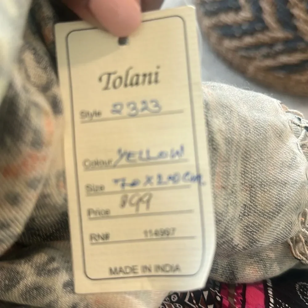 Tolani beautiful wrap