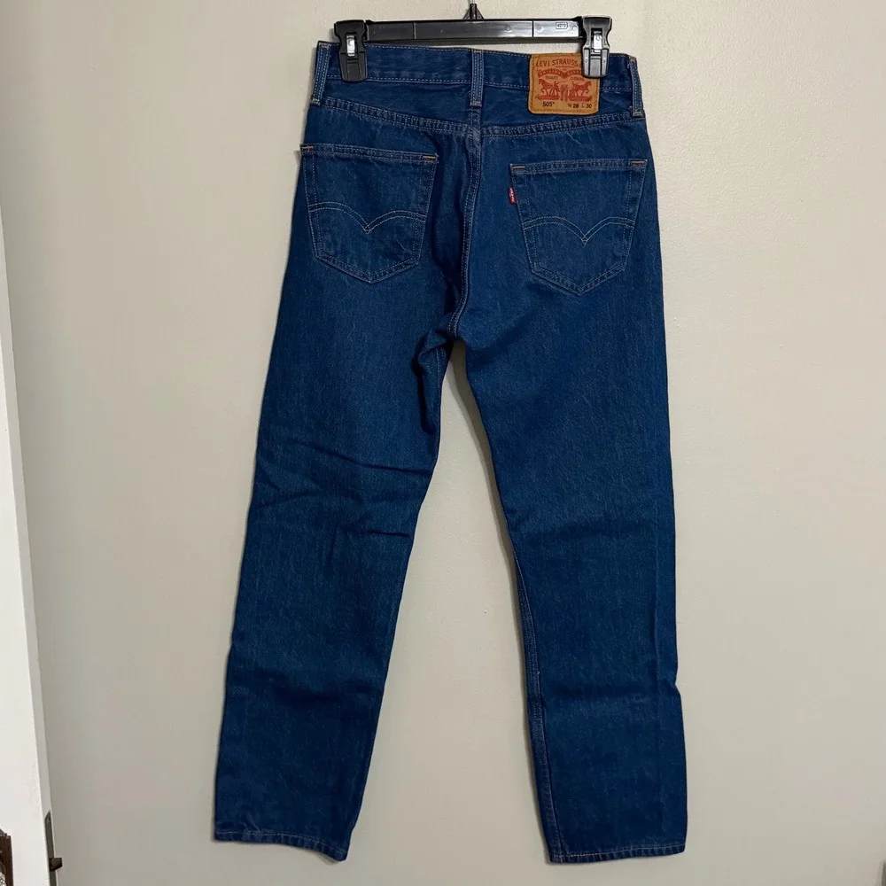 Levis item good