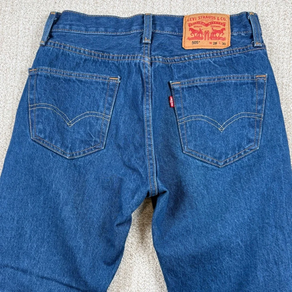 Levis item good
