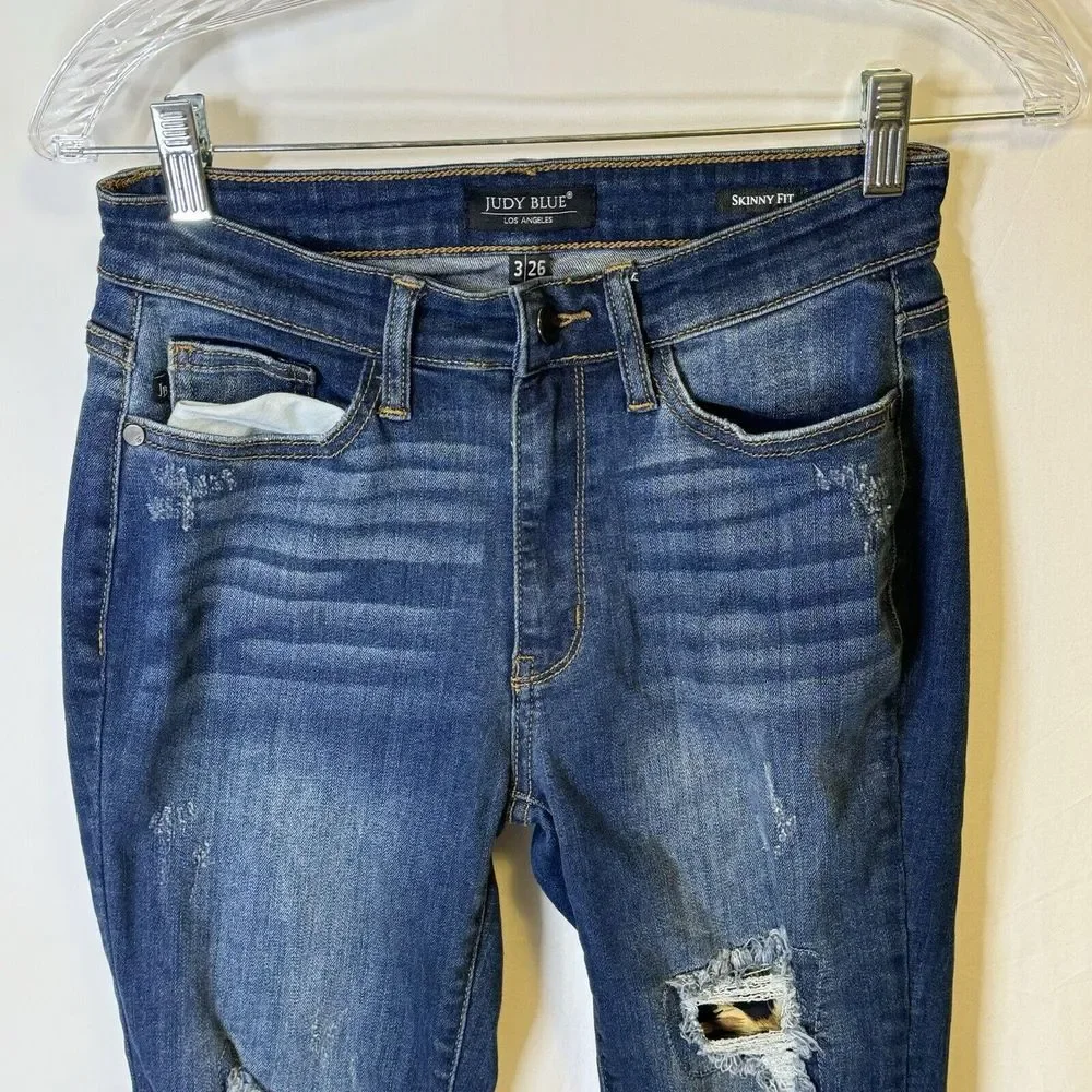 Judy‎ Blue 3/26 Leopard Patch Ripped Skinny Fit Raw Hem Jeans JB82166DK
