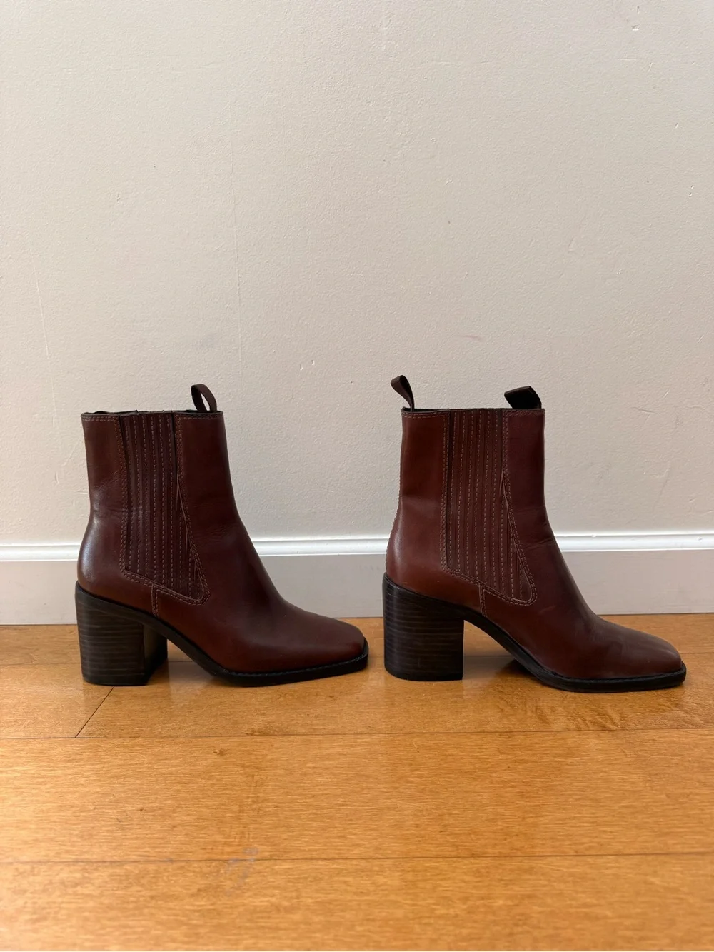 Loeffler Randall size great