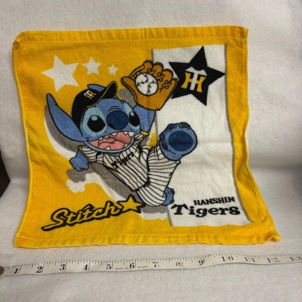 STITCH x HANSHIN TIGERS Yellow Small Hand Towel Disney Japan Baseball