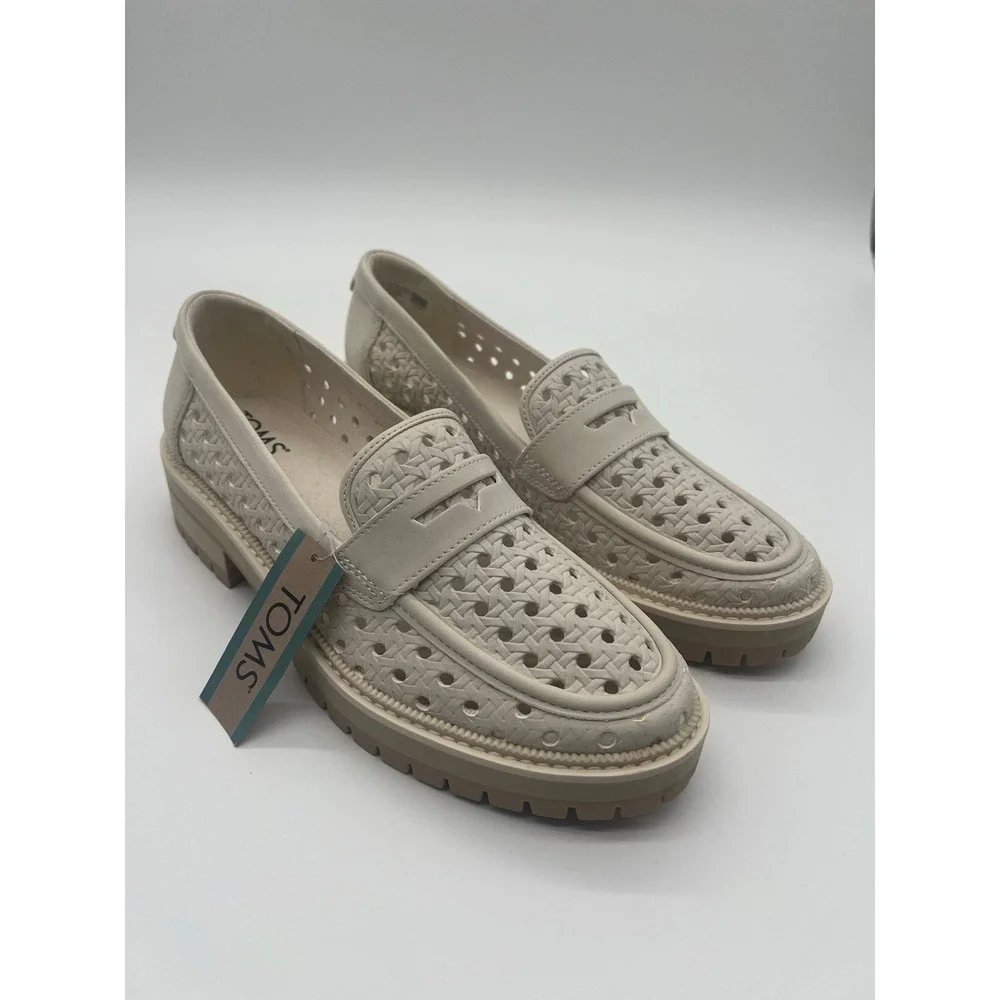 TOMS Women Cara Loafers Light Sand Leather Embossed Perf Lug Sole Size 10