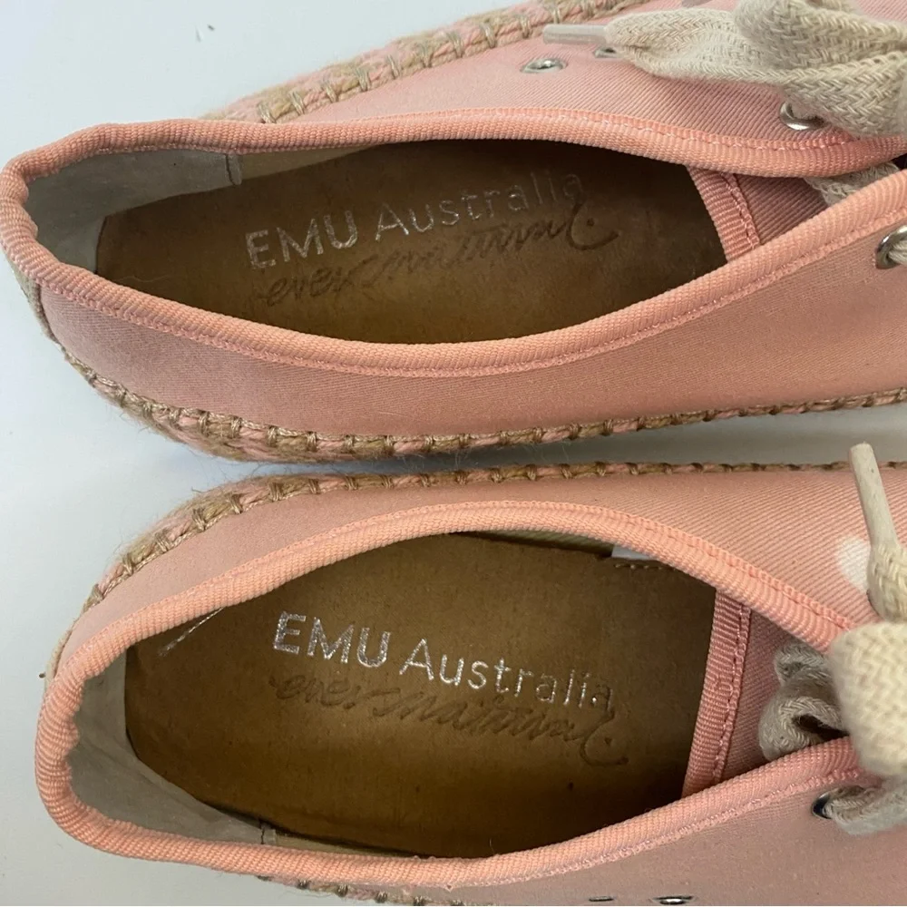 Emu australia pink