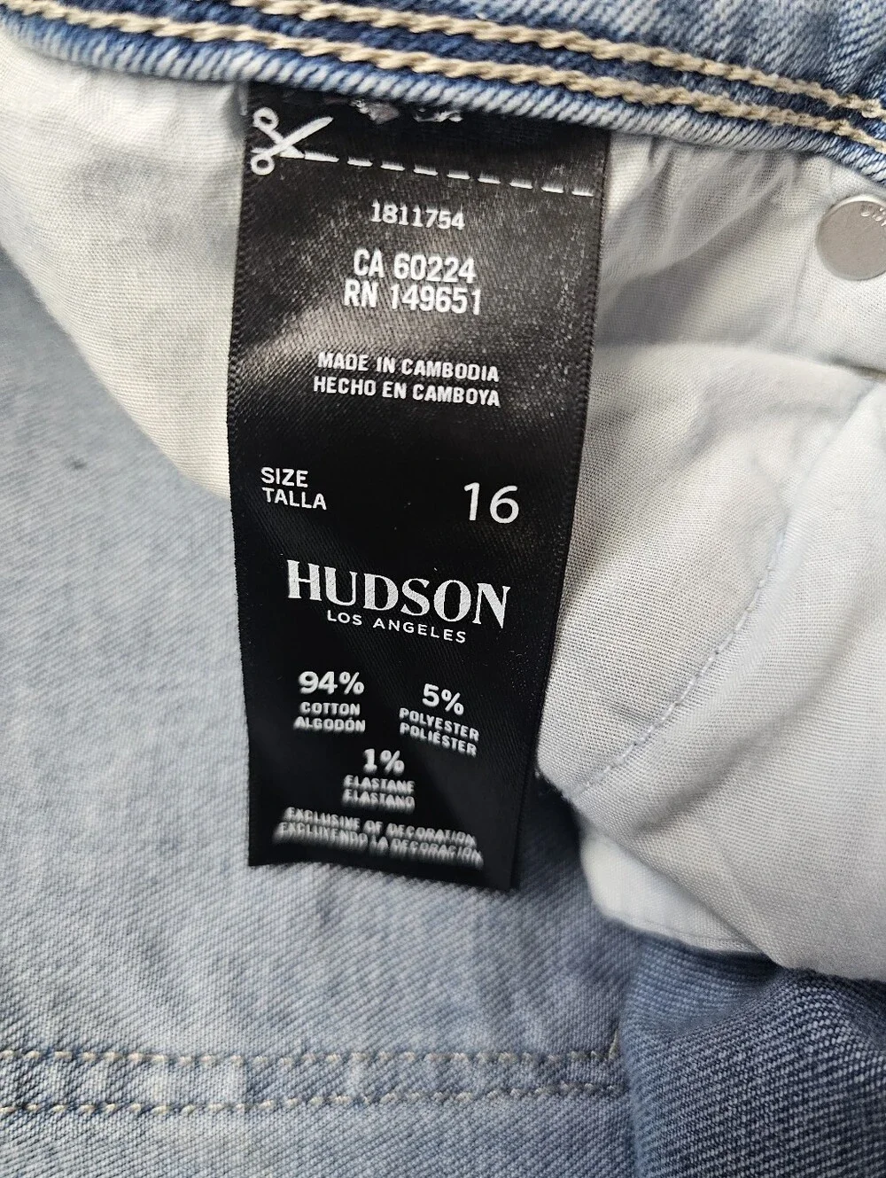 Hudson Jeans back pockets