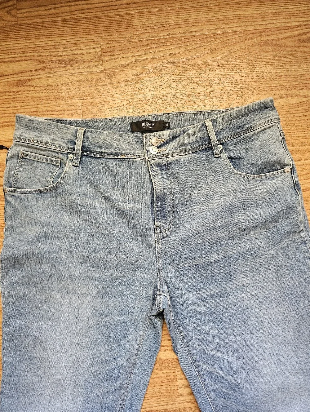 Hudson Jeans back pockets