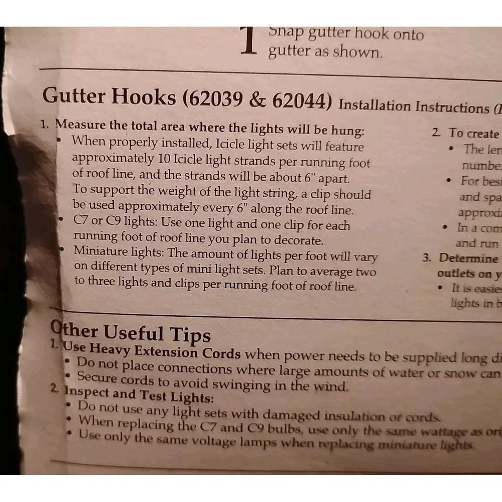 Vntg Christmas Light Gutter Hook Clips for String mini or C7 C9 100 Santa's Best