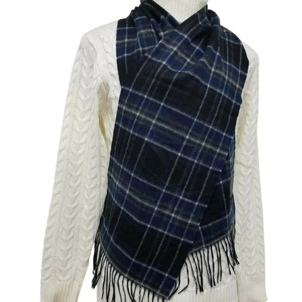 CLUBROOM 100% Cashmere Scarf. Measurements 60