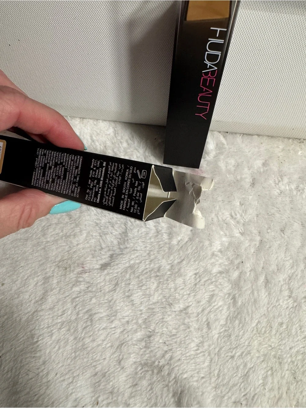 HUDA BEAUTY #fauxfilter Skin Finish Stick Foundation - Amaretti 310G