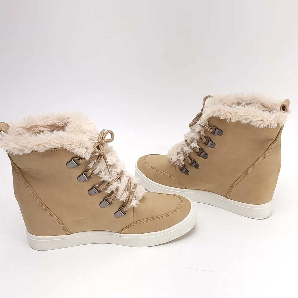 Brash wedge sneaker