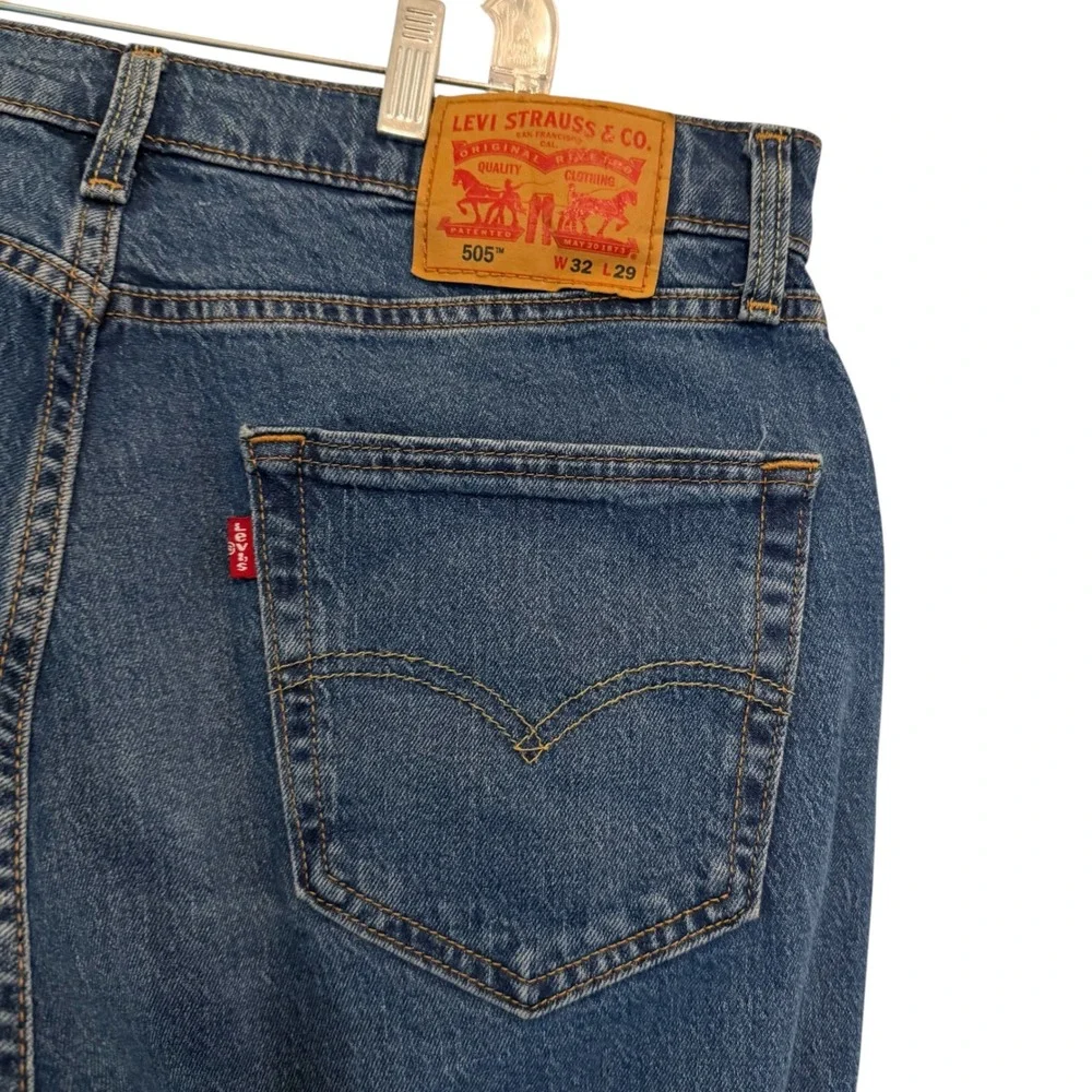 Levis levis 505