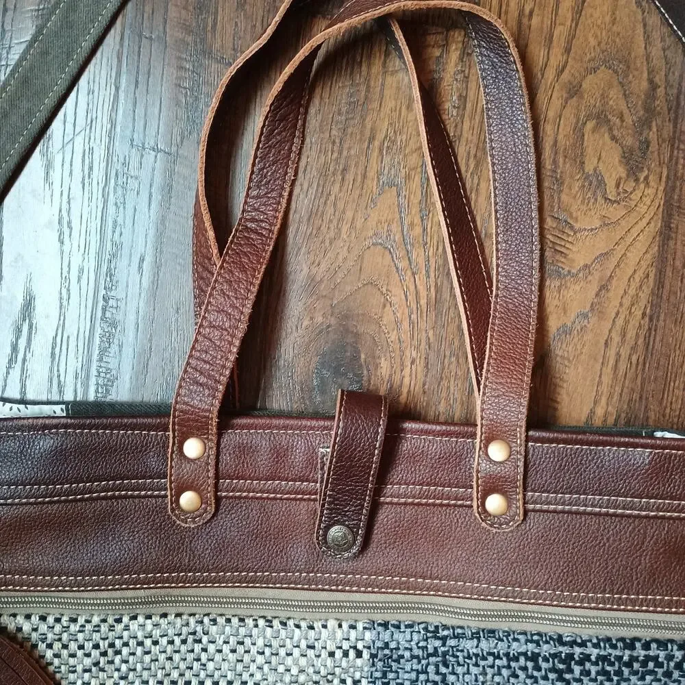 Myra messenger computer bag Very Clean Leather & Canvas