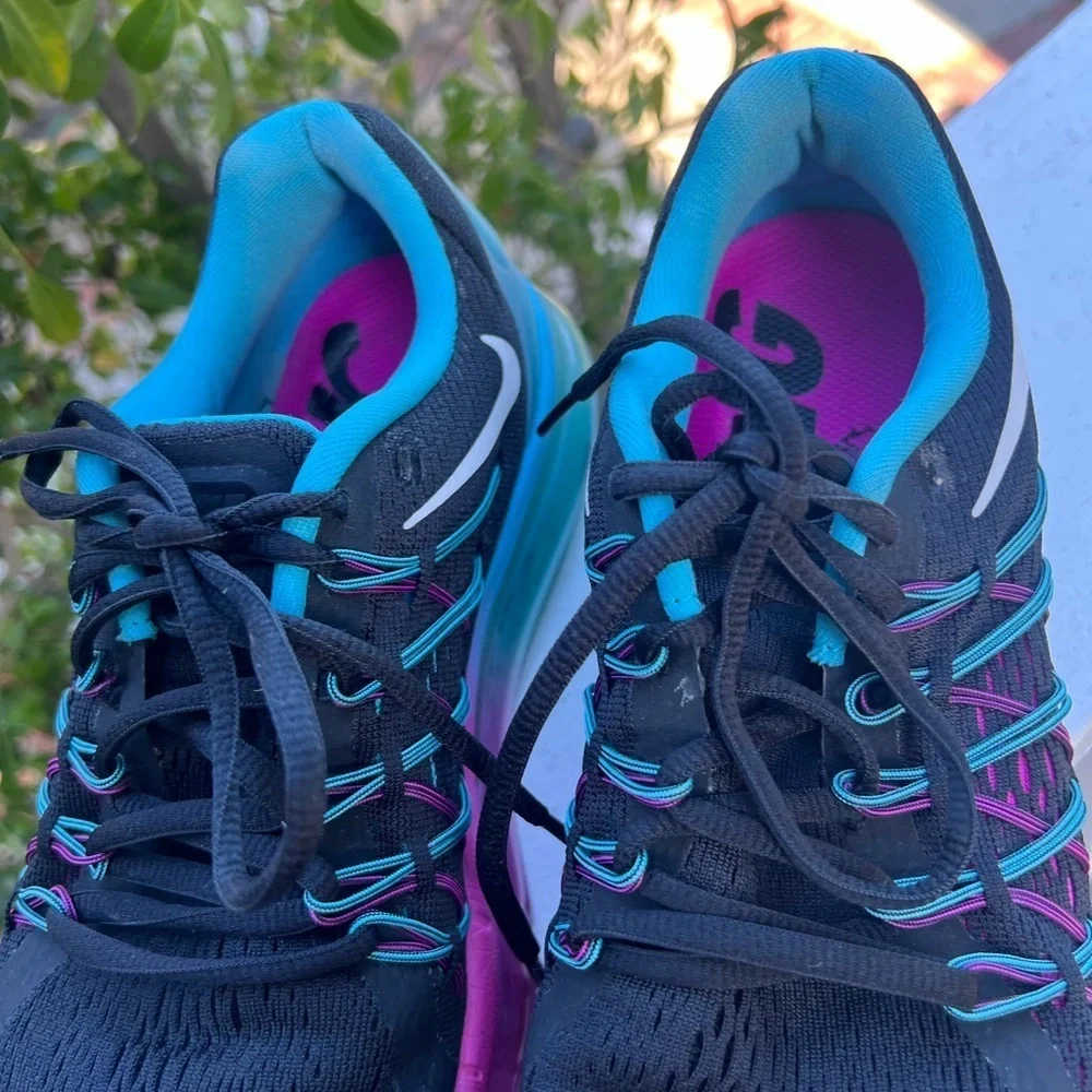Nike Air Max Black and Pink Athletic Shoes with Breathable Mesh Size 61/2